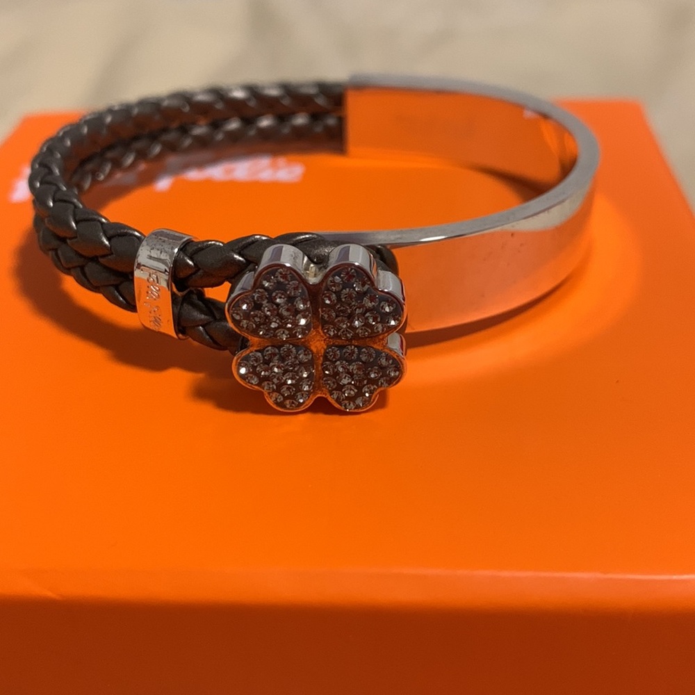 Bracelet - half silver bangle half bronze braided loop with flower pavé hearts